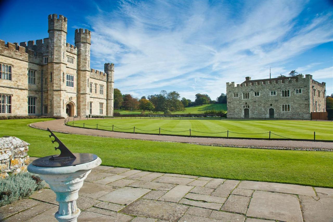 Leeds Castle Maiden'S Tower Bed & Breakfast Maidstone Exterior foto